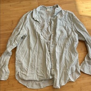 Light Green Linen Button-Up Shirt